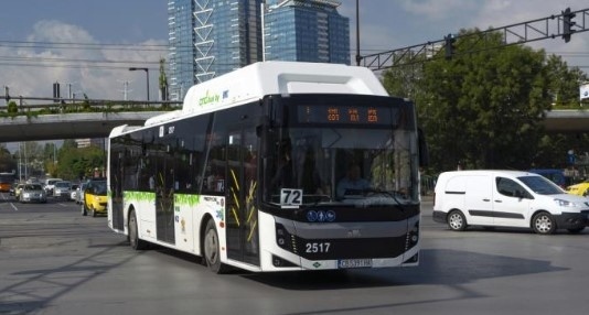 Намаляват наполовина колите на градския транспорт в София при липса на газ